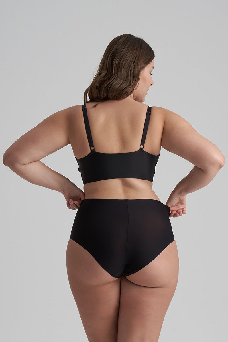 ByeBra Klasikinės kelnaitės aukštu juosmeniu UNI STRETCH HIGH BRIEF BLACK