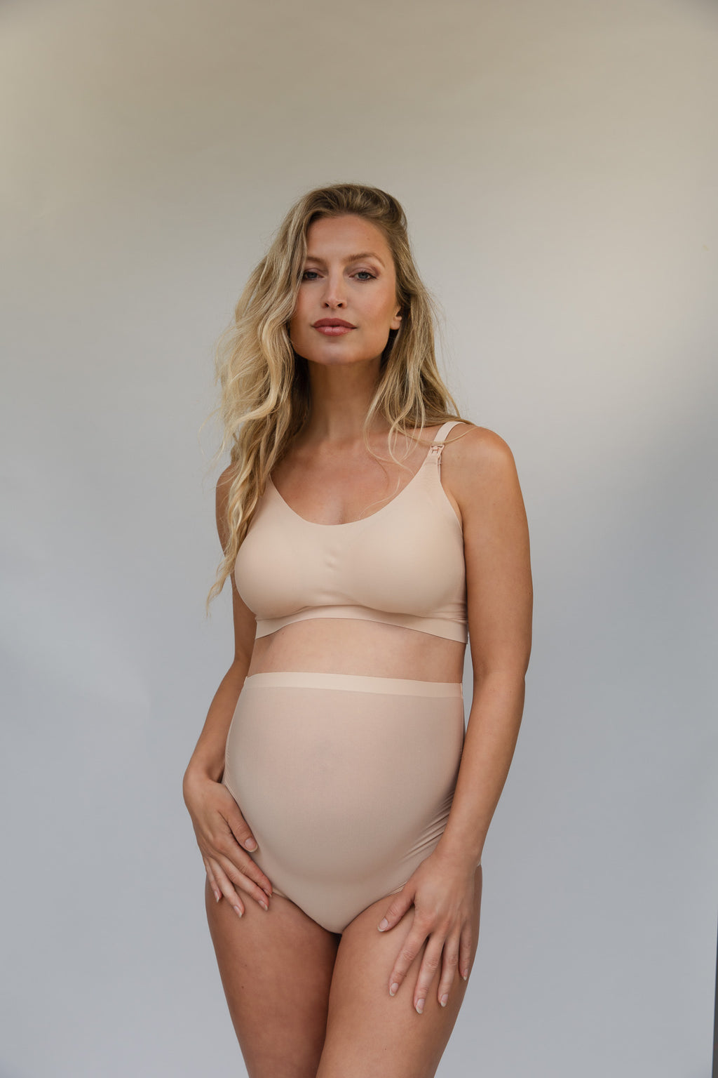 ByeBra Besiūlės aukšto juosmens boxer kelnaitės nėščiosioms MATERNITY BOXER BEIGE