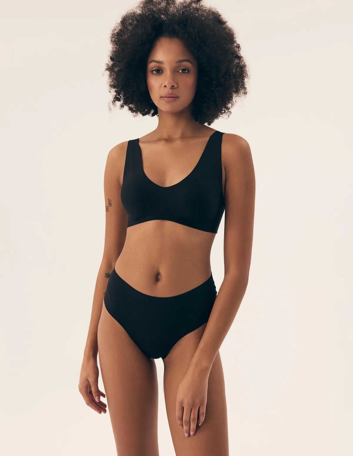 Henderson Ladies Lazeriu kirpta bevielė liemenėlė BAKE BLACK
