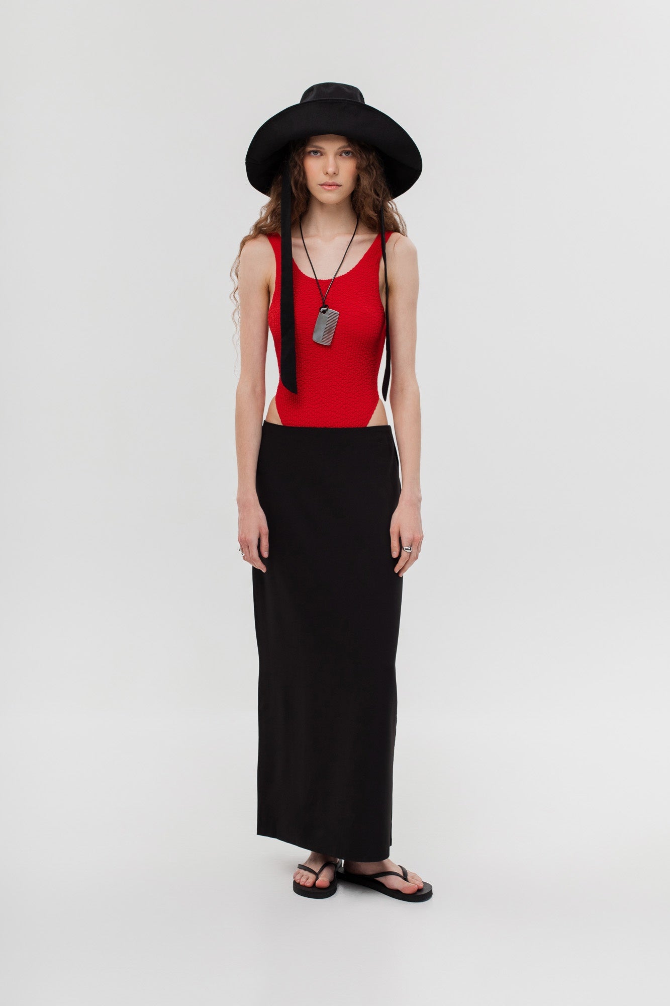 SiaWear Vientisas RIB maudymosi kostiumėlis OCEAN RIB OPEN-BACK LAVA