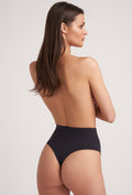 Gatta Formuojančios besiūlės tanga kelnaitės CORRECT SENSUAL SKIN BLACK