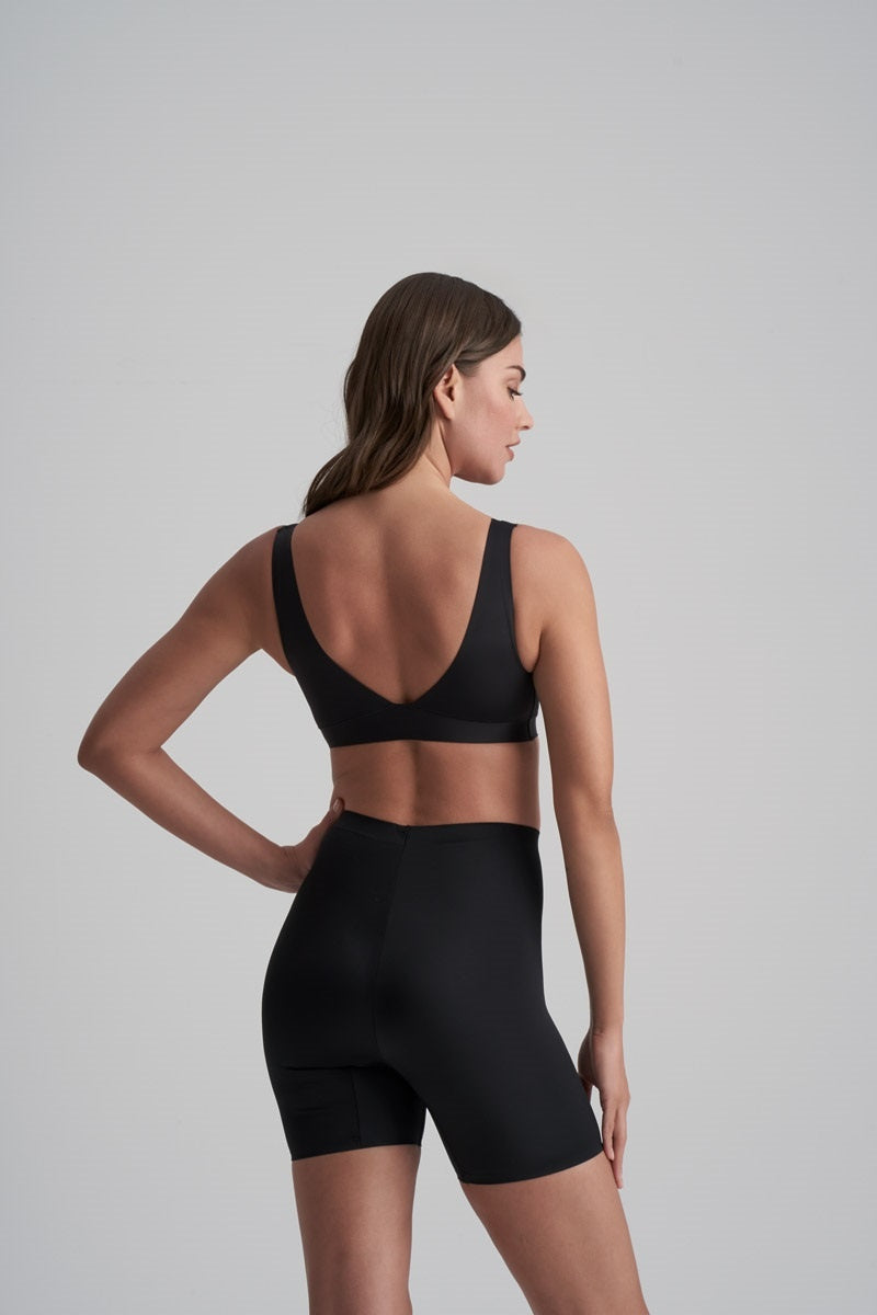ByeBra Lengvos kompresijos besiūliai formuojantys šortukai INVISIBLE SHORT BLACK