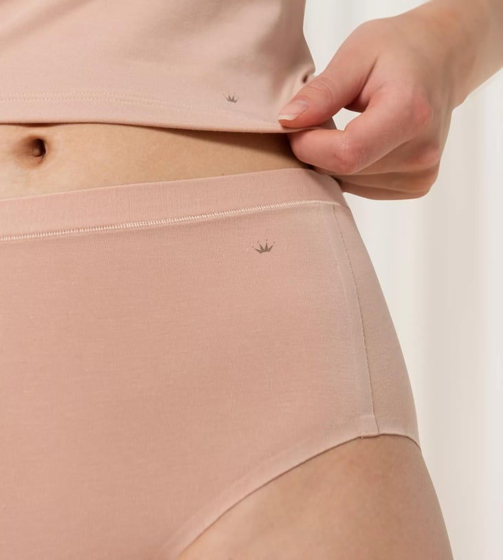 Triumph Klasikinių 2 vnt. modalo kelnaičių rinkinys SMART NATURAL MAXI EX 2P NEUTRAL BEIGE