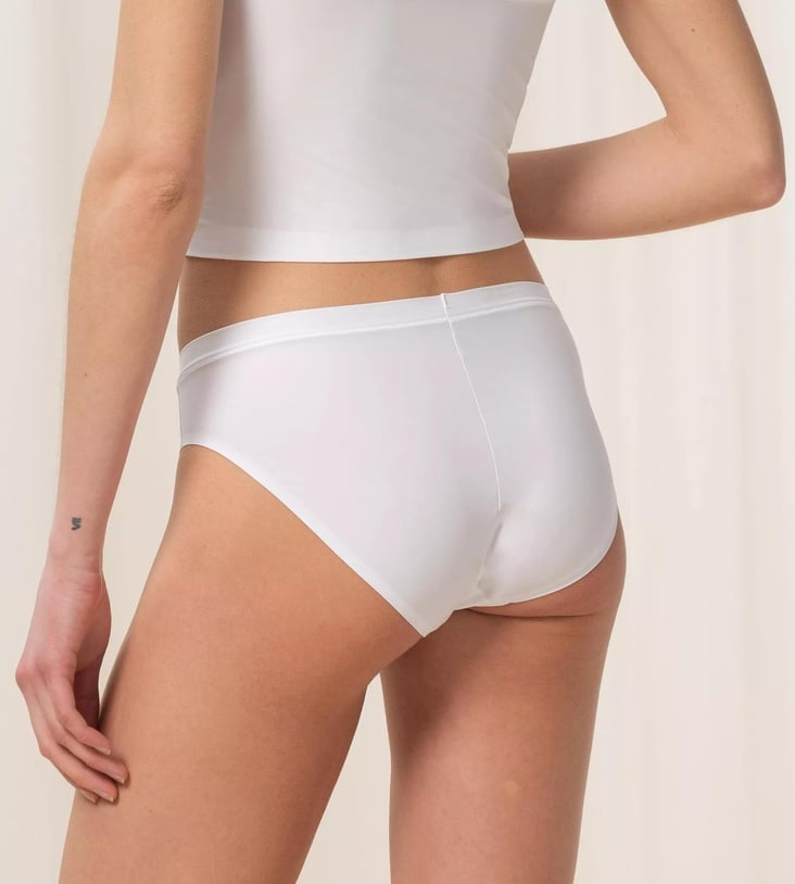 Triumph Klasikinių 2 vnt. kelnaičių rinkinys SMART MICRO TAI EX 2P WHITE