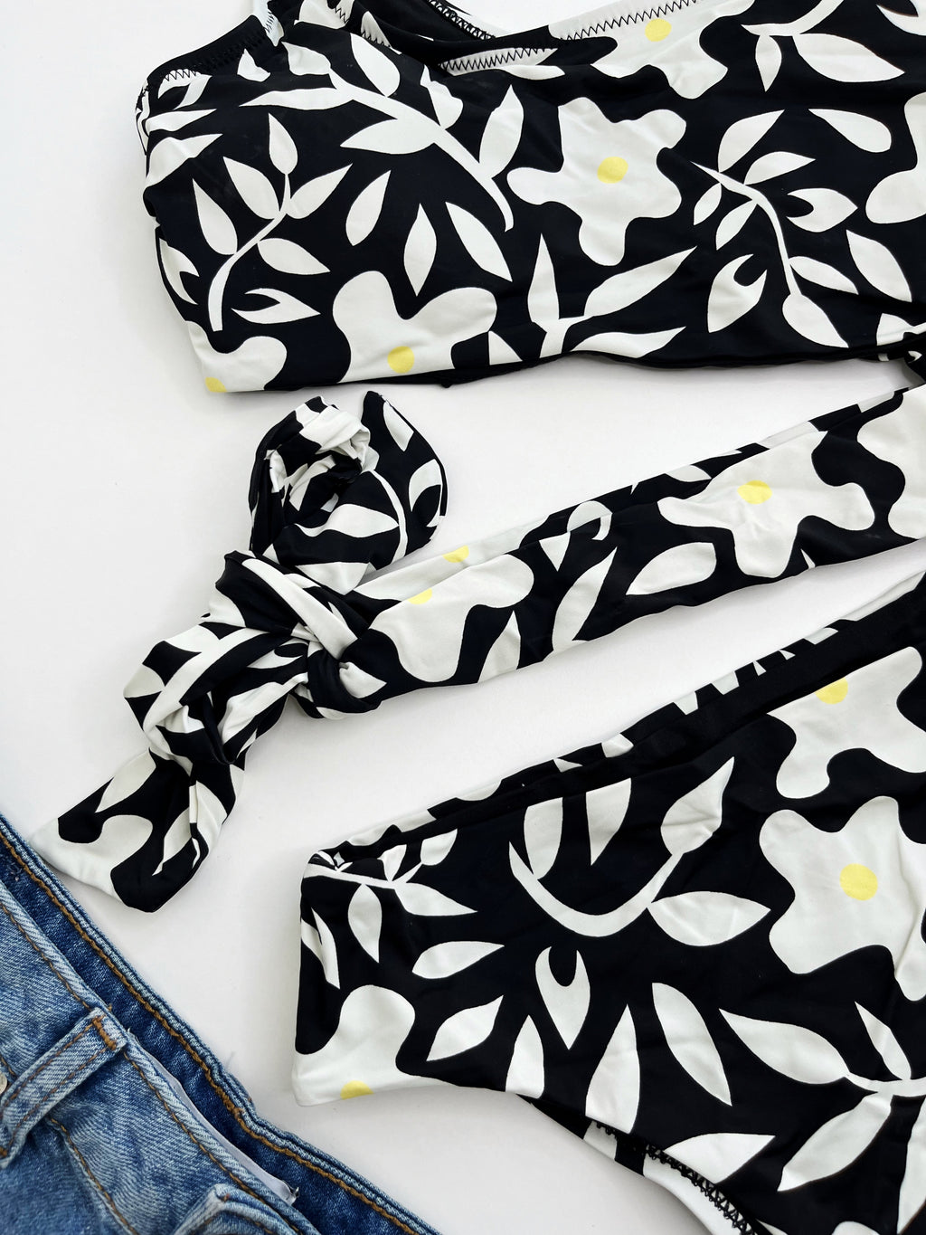 MrMiss Vientisas margas maudymosi kostiumėlis ASYMMETRIC BLACK'N'WHITE