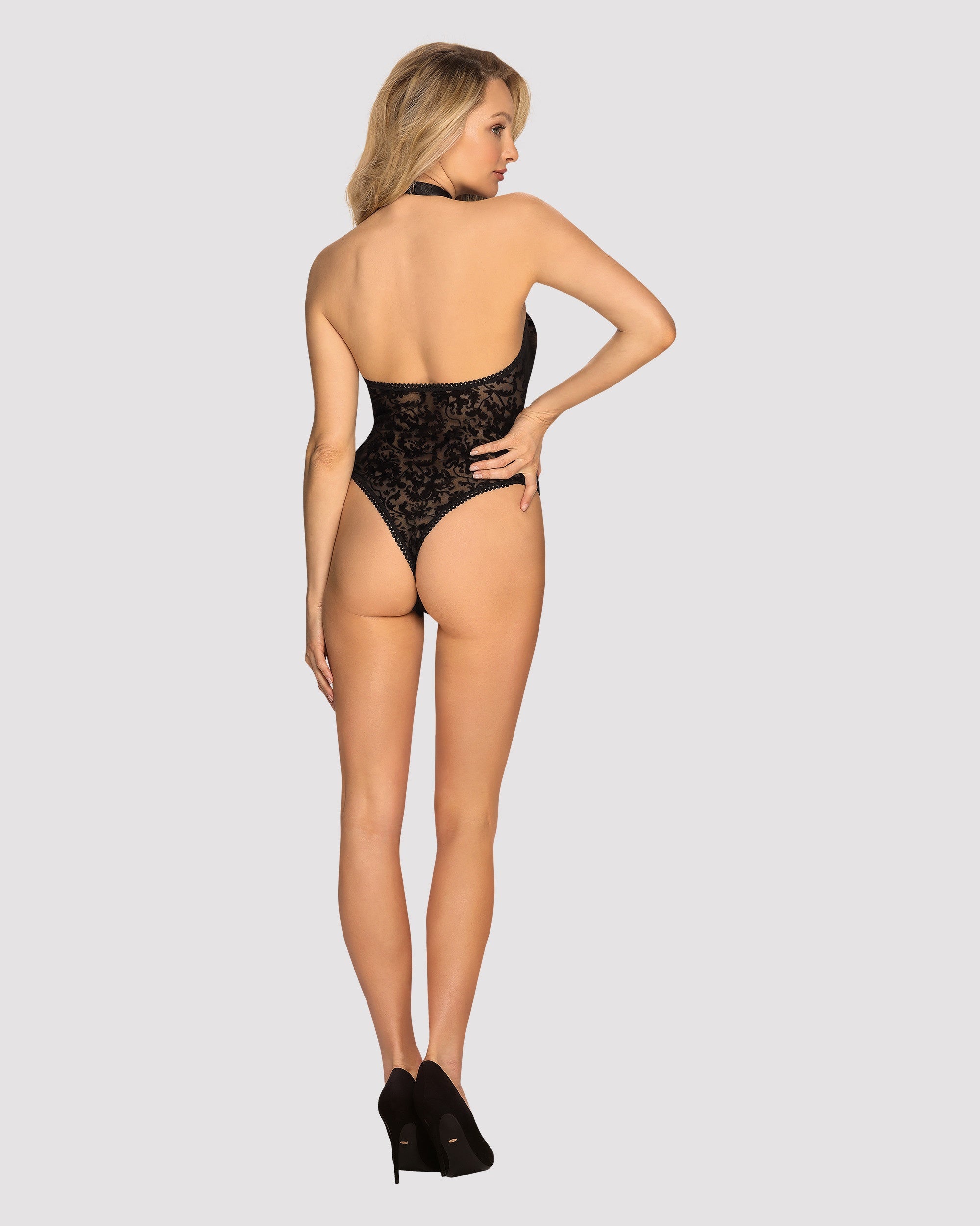 Obsessive Seksualus bodis SOFTILY, juoda